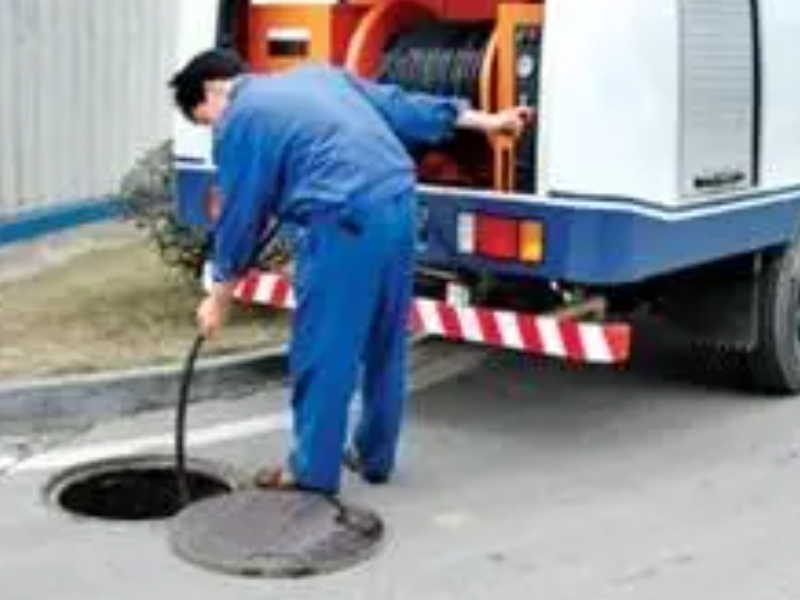 五华区下水道疏通多少钱一车，抽粪多少钱一车？