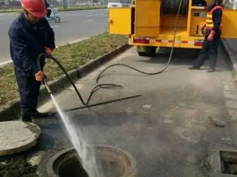 五华区茭菱路清理疏通下水道 专人清沟服务 管道清洗