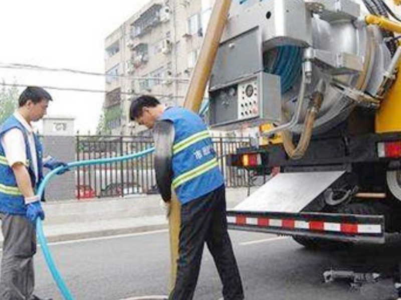昆明五华区普吉抽粪污水池沉淀池清理管道疏通清淤欢迎来电
