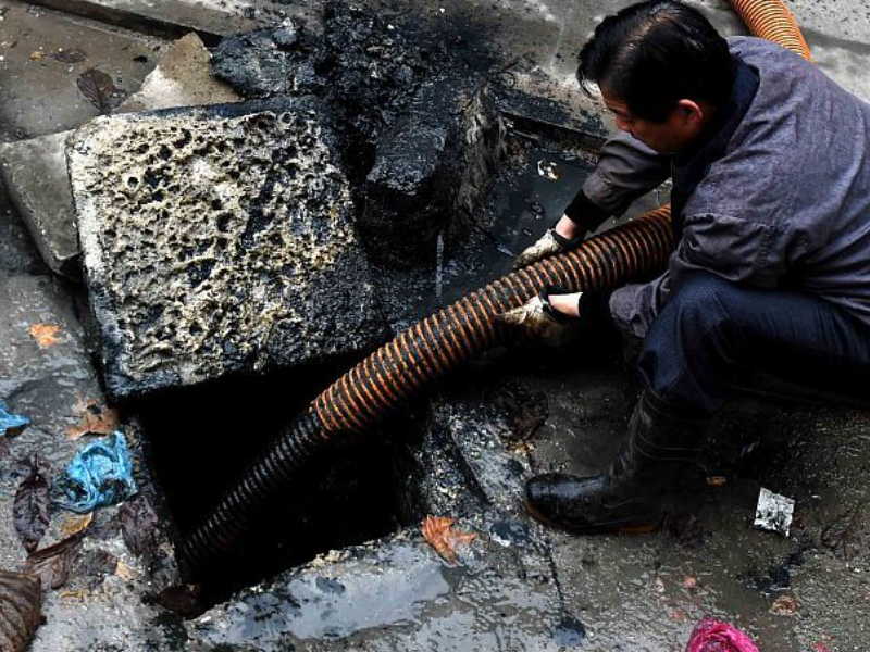 五华区普吉路片区清理化粪池清理污水池抽污水一站式服务电话