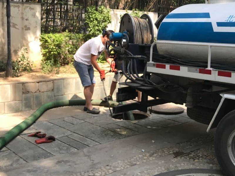 五华区傲云峰小区附近疏通下水道 24H上门服务