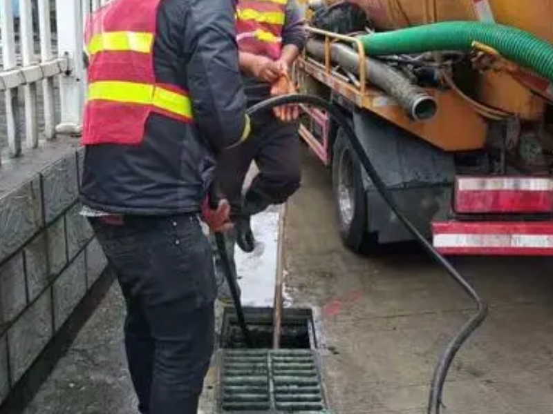 五华区中坝路一带清理清理化粪池 高压车清洗疏通抽粪