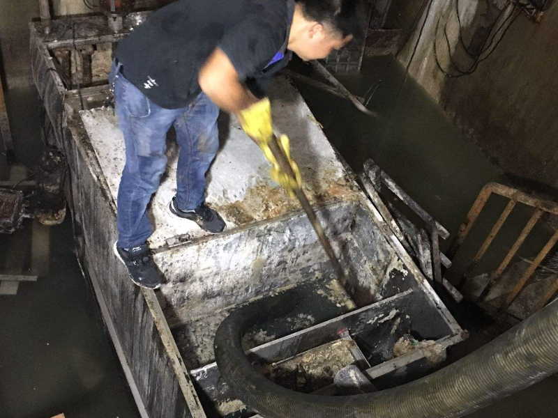 五华小西门翠湖疏通下水道马桶厨房地漏化粪池抽粪